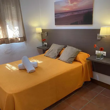 Habitación en casa particular Casa Familiar Cerca De La Playa Con Piscina Compartida Cádiz